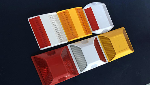 reflective road studs